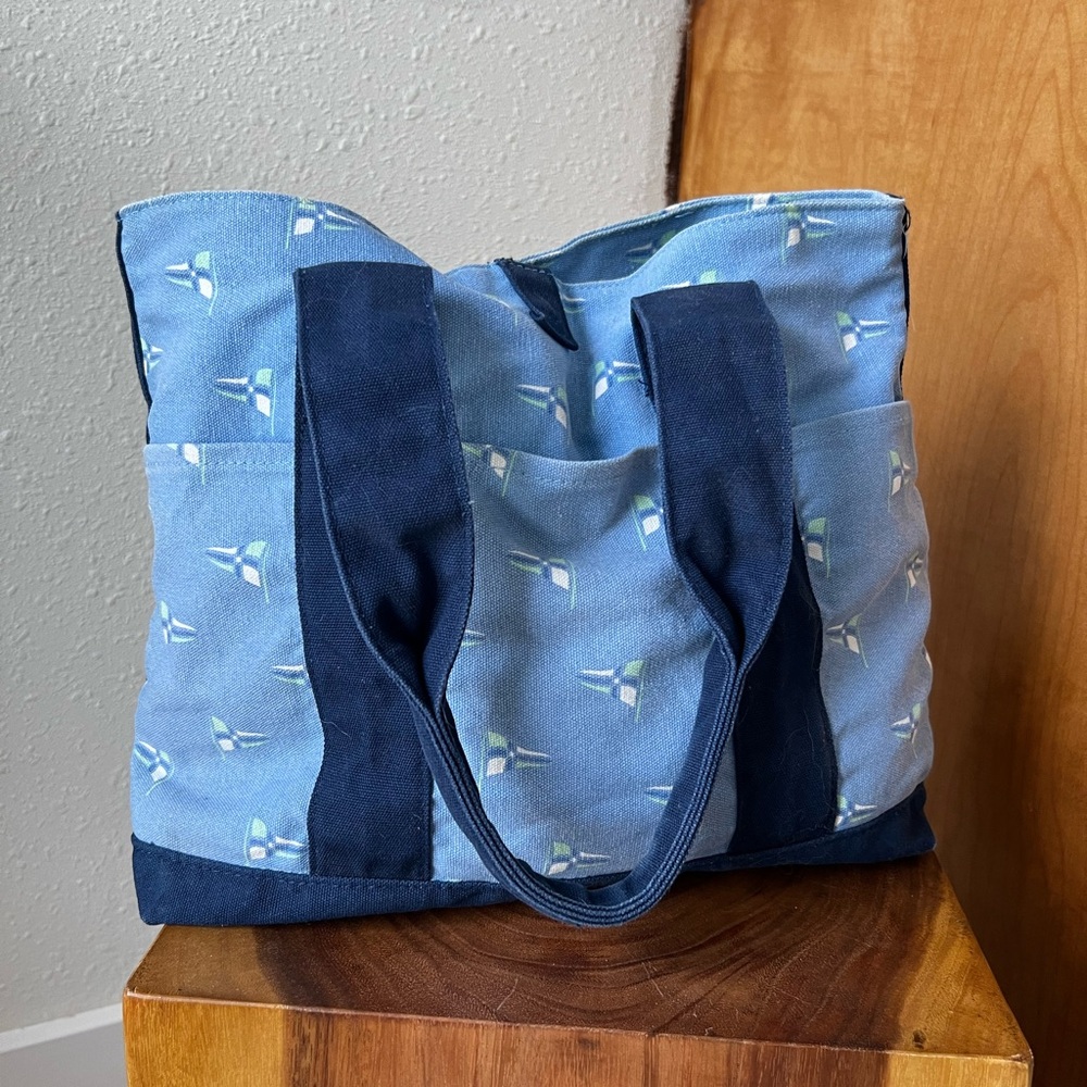 Canvas Tote Bag in Light Blue and Navy